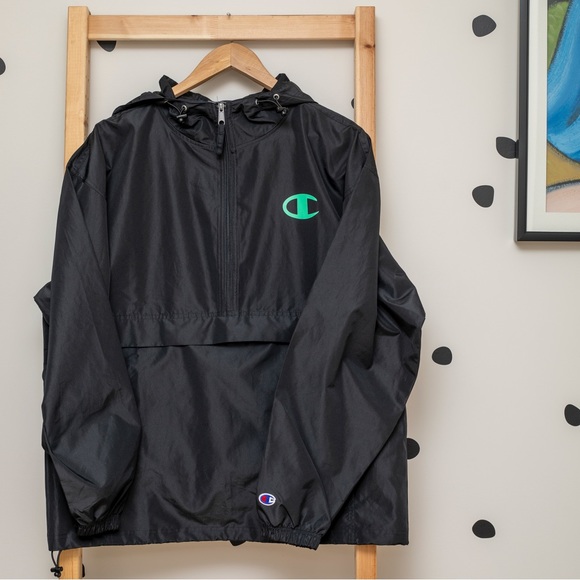 Champion Cargo Stadium Packable Jacket - Picture 2 of 11